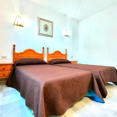 Apartamento 2 Dormitorios Solo Adultos, Freewifi, Cerca Playa De Americas *