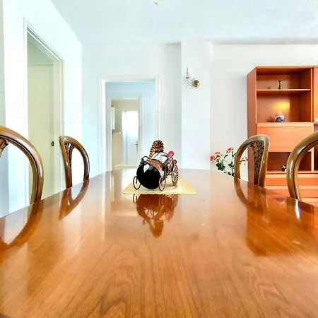 Apartamento 2 Dormitorios Solo Adultos, Freewifi, Cerca Playa De Americas
