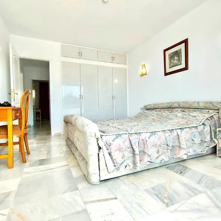 Apartamento 2 Dormitorios Solo Adultos, Freewifi, Cerca Playa De Americas アパート *