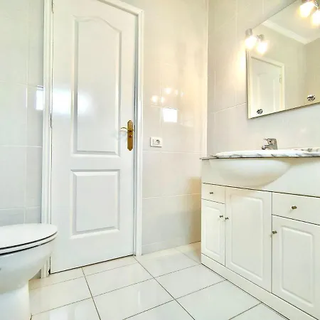 Apartamento 2 Dormitorios Solo Adultos, Freewifi, Cerca Playa De Americas アパート アデヘ