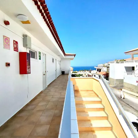 Apartamento 2 Dormitorios Solo Adultos, Freewifi, Cerca Playa De Americas *