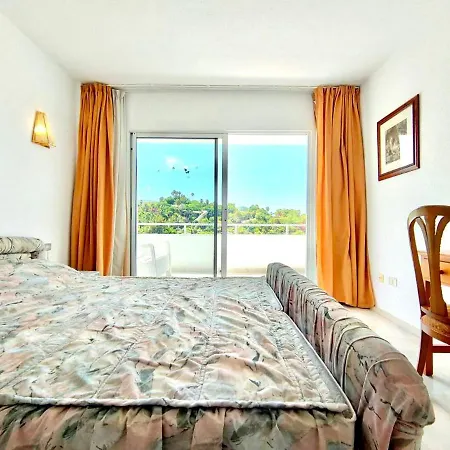 アパート Apartamento 2 Dormitorios Solo Adultos, Freewifi, Cerca Playa De Americas アデヘ