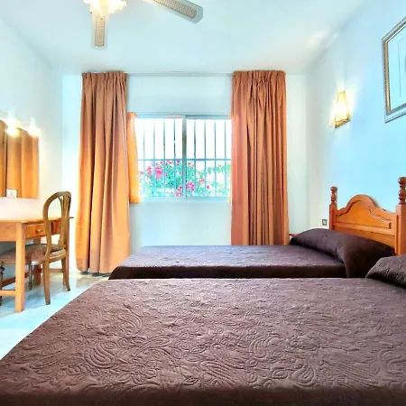Apartamento 2 Dormitorios Solo Adultos, Freewifi, Cerca Playa De Americas アパート *