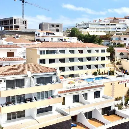 Apartamento 2 Dormitorios Solo Adultos, Freewifi, Cerca Playa De Americas アパート
