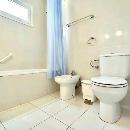 Apartamento 2 Dormitorios, Freewifi, Cerca Playa De Americas *